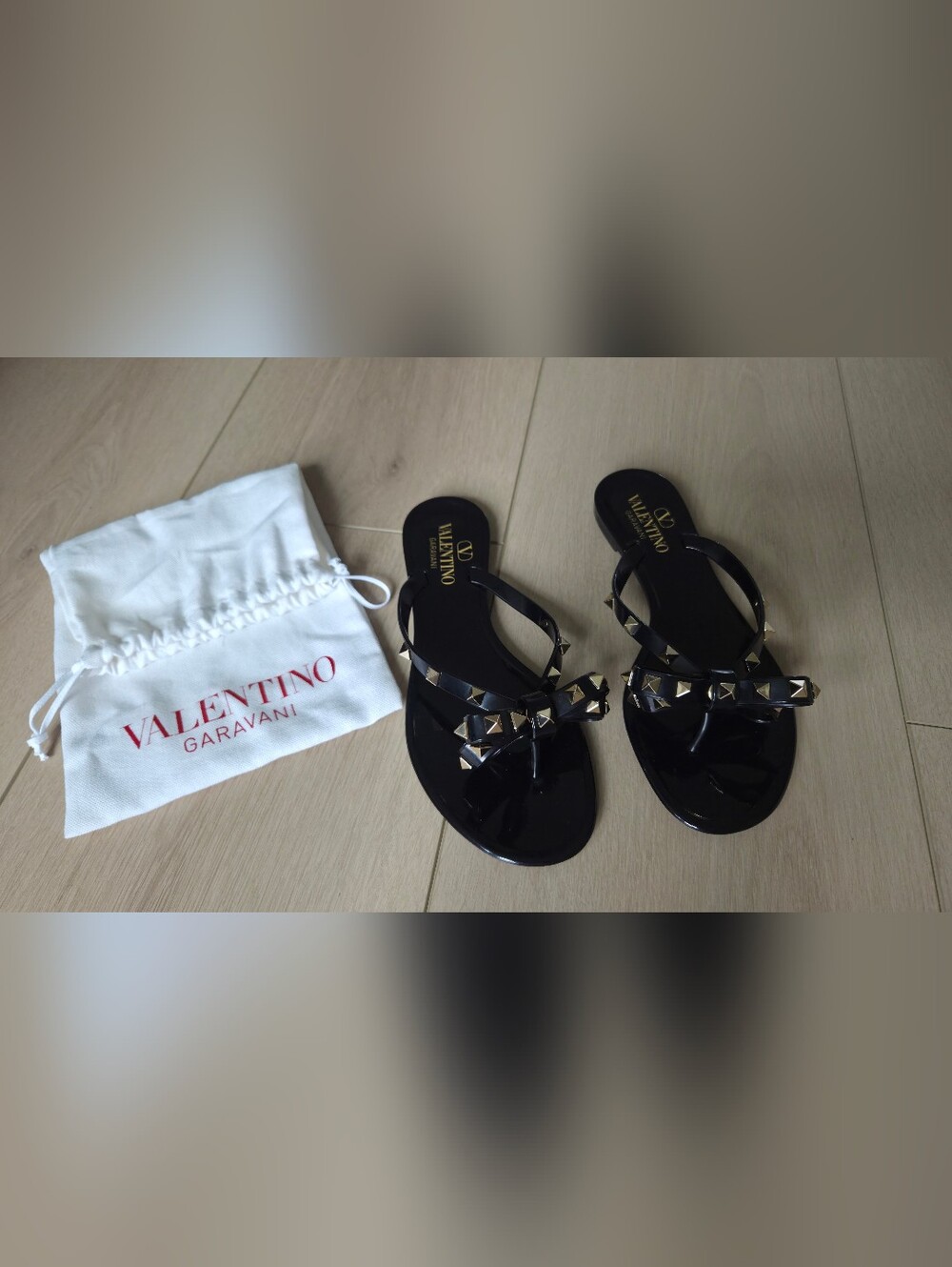 Authentic Valentino Garavani Women's Black Studded Bow Jelly Sandals